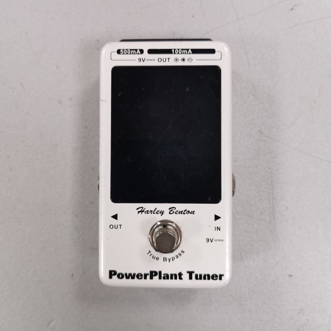 Harley Benton PowerPlant Tuner Accordatore cromatico per chitarra elettrico  che alimenta altri pedali - Usato - Banco Degli Strumenti - Compra e vendi  Strumenti Musicali