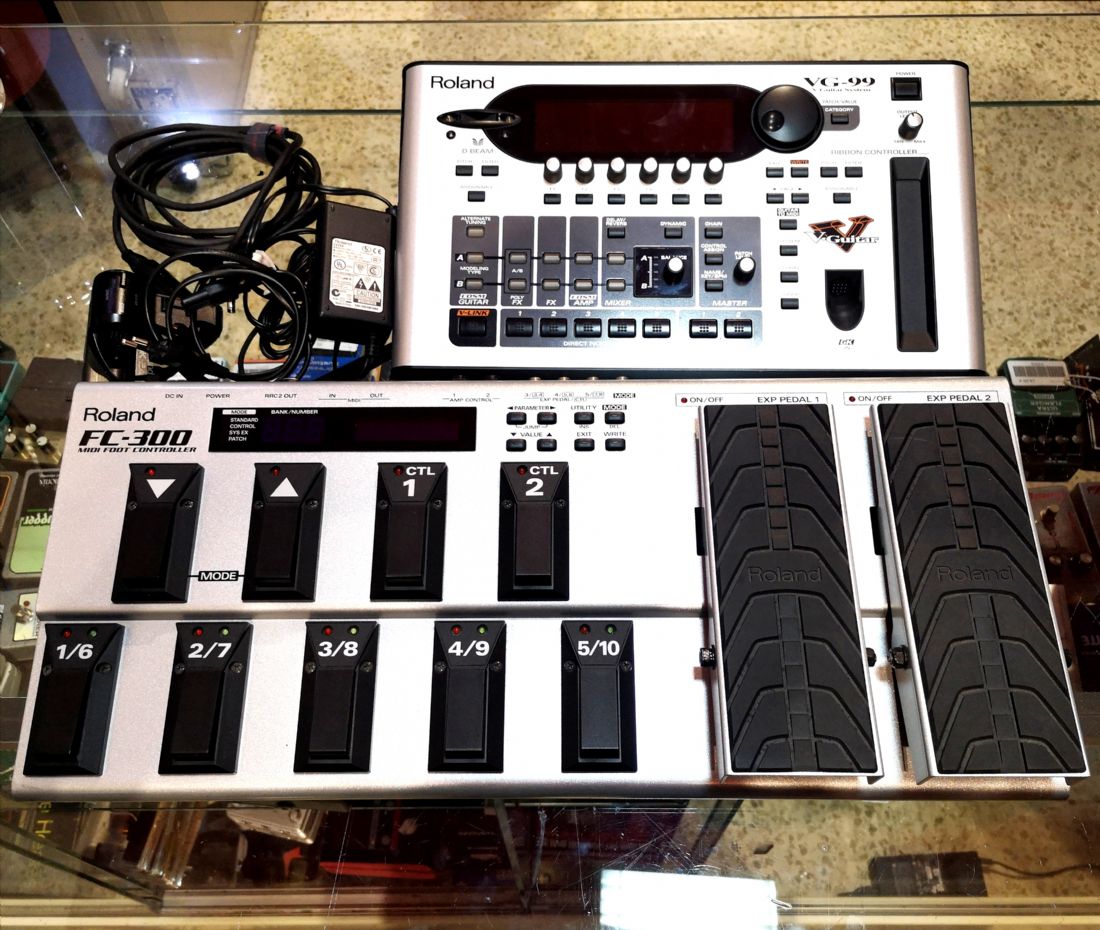 Roland VG99 Guitar System + GK2A + FC300 + Bag CBVG9 Multieffetto per chitarra con suoni da