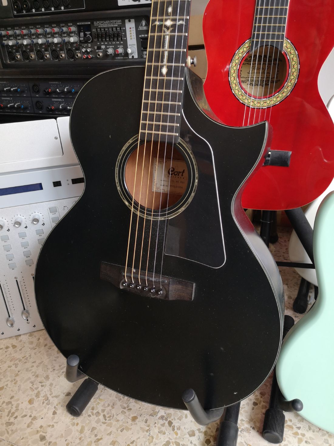 Cort EVL-A6 BKS Chitarra acustica con Fishman - Usato - Banco