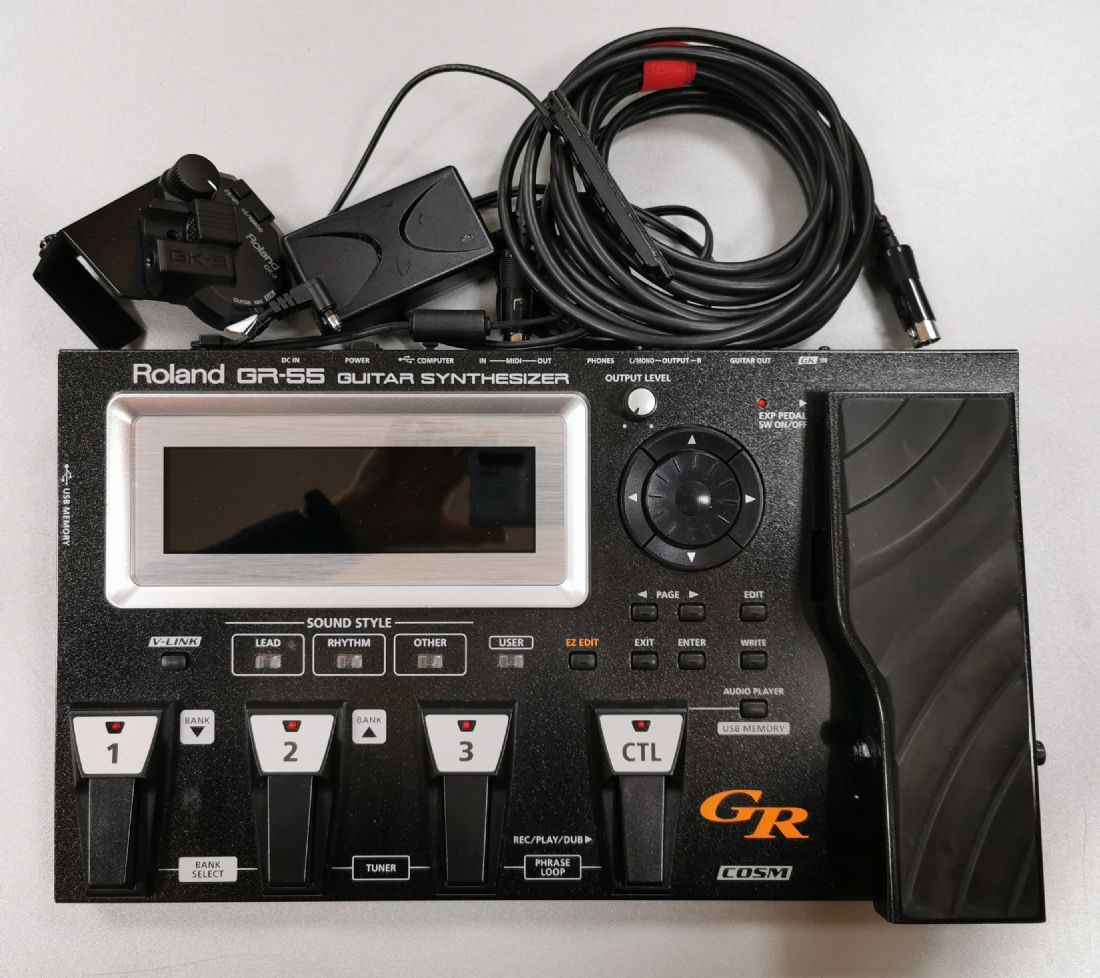 Roland GR55GK Black Guitar Synth Convertitore midi per chitarra con pickup esafonico GK3 e cavo