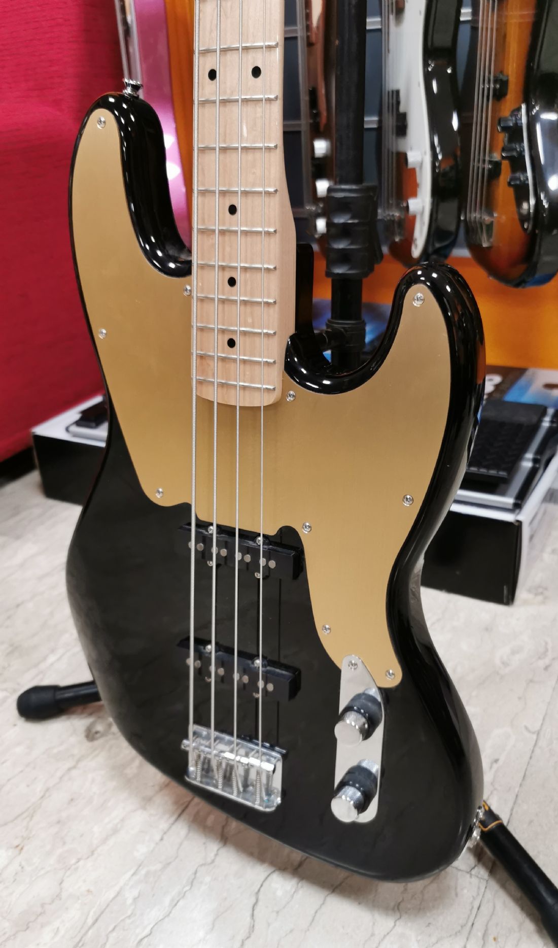 Pickguard 1 Strato Nero Per Fender Telecaster Basso Precision - Mancino