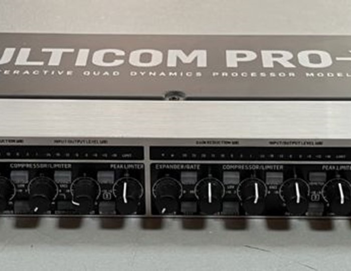 Millenium 4600 Ringer Behringer MDX4600 V2 Multicom PRO XL Compressore, expander, gate, peak ...