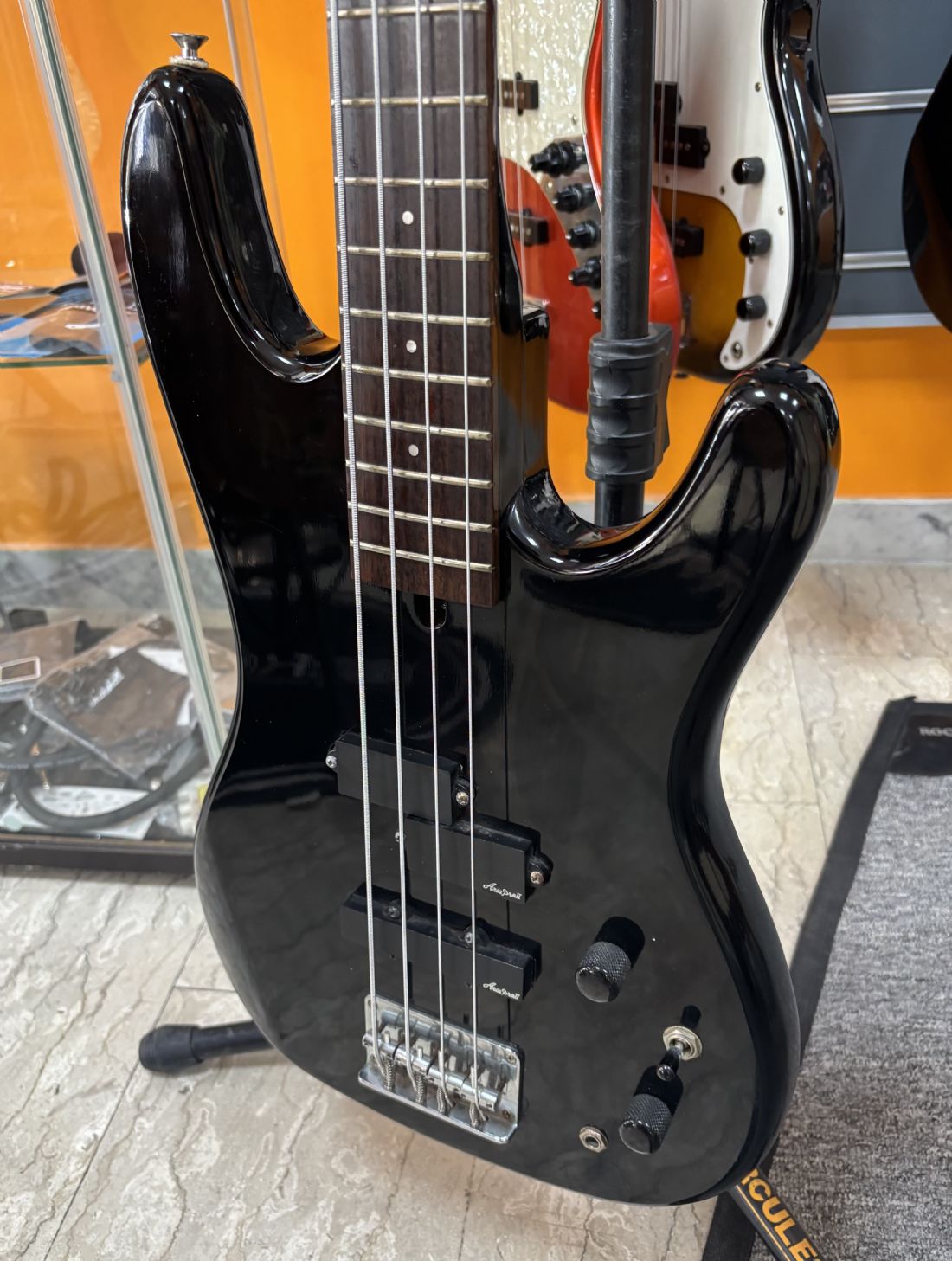 Aria Pro II XRB 2B Basso elettrico attivo 4 corde - Nero - Usato ...